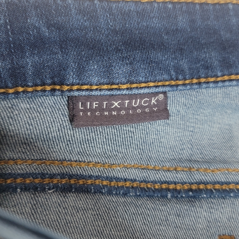 Women's NYDJ LIFT/TUCK Technology Size 8. #454 - Picture 6 of 7
